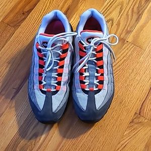 Air Max 95 Og Solar Red Womens Size 9 womens